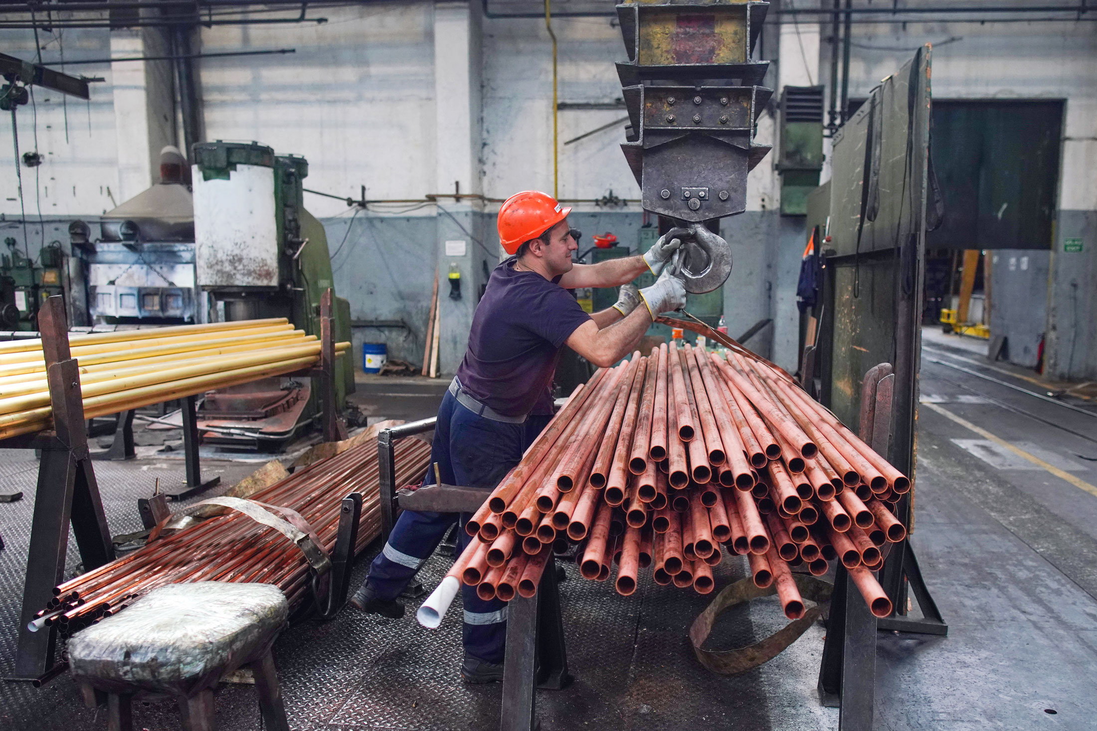 Tarifa de Trump provoca queda histórica de 22% no mercado de cobre