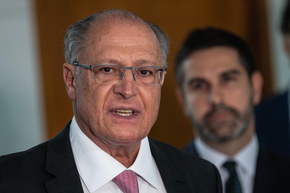 Alckmin afirma que operação contra Bolsonaro não deve atrapalhar tarifas de Trump