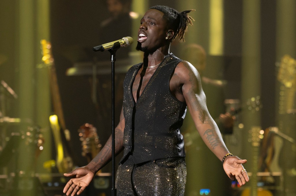 Jamal Roberts estreia no topo da parada gospel com a música 'Heal' após vitória no programa