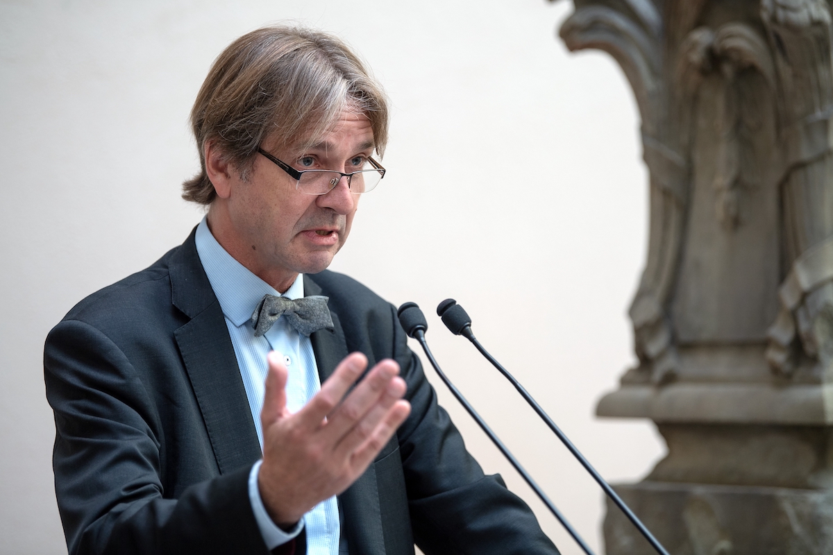 Bernhard Maaz, o diretor das Coleções de Pintura do Estado da Baviera, deixou seu cargo em meio a controvérsia. (Foto: Sina Schuldt/picture alliance via Getty Images) 

A Alte Pinakothek, uma instituição de Munique que exibe obras das Coleções de Pintura do Estado da Baviera. (Foto: Sven Hoppe/dpa/picture alliance via Getty Images)