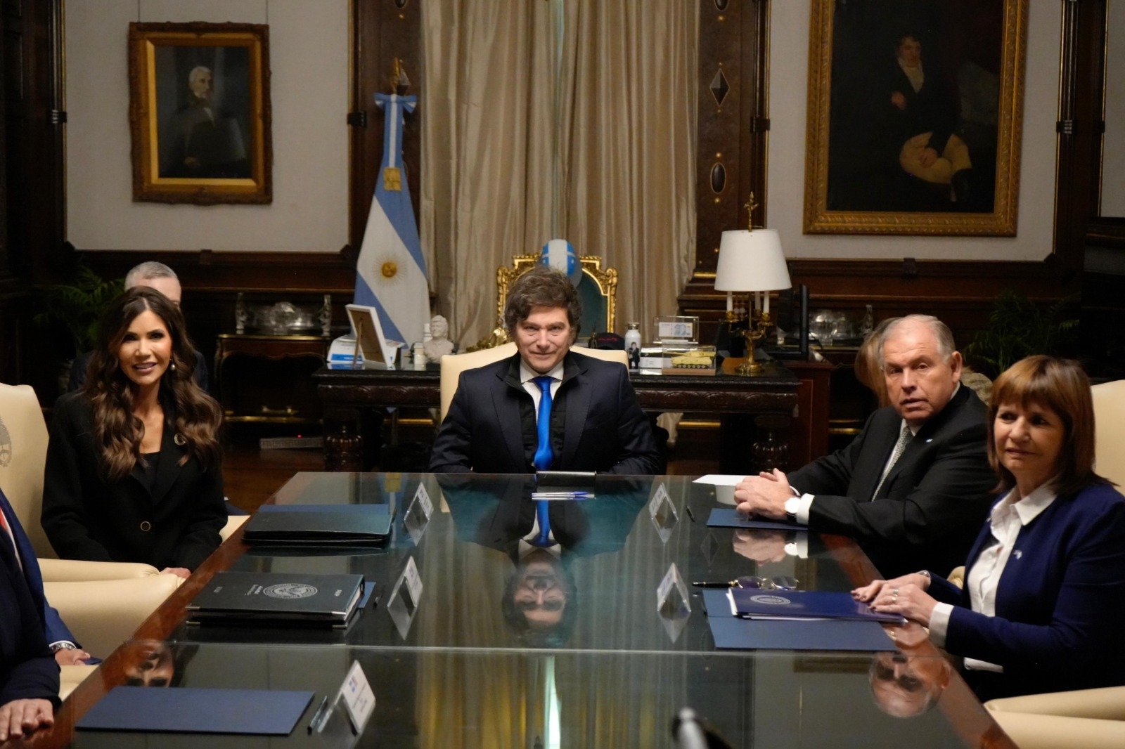 Argentina e EUA firmam acordo para entrada sem visto de argentinos
