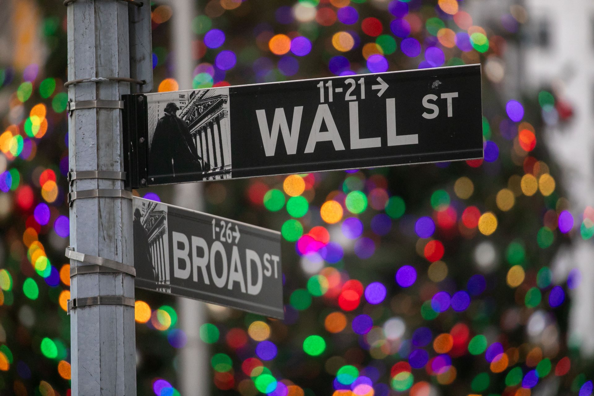 Mercados internacionais caem com aumento de tarifas de Trump e expectativa do payroll