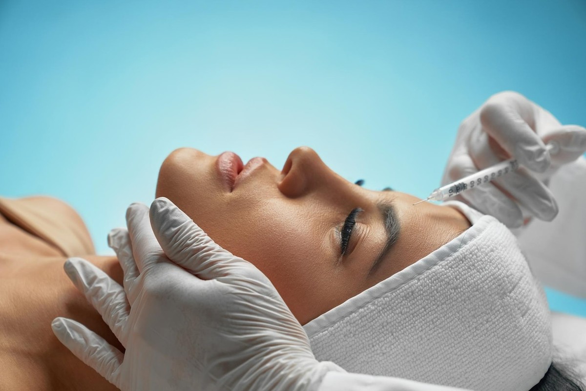 Especialistas ensinam a usar Botox sem perder a naturalidade da expressão facial