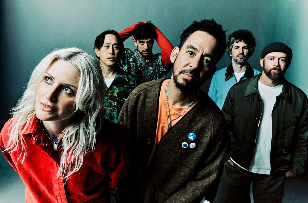 Linkin Park conquista o topo das paradas de rock com "Up From the Bottom"