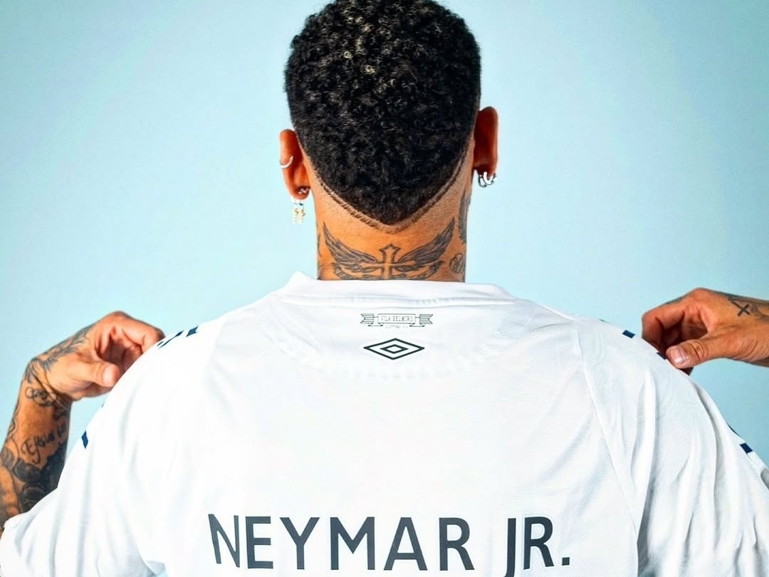 Neymar deve ficar de fora do jogo na Vila com lista de convidados inusitada