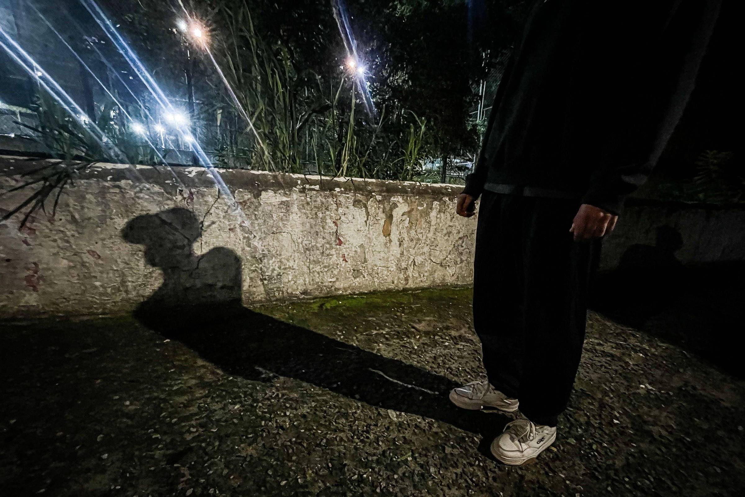 Cultura do silêncio dificulta denúncia de violência sexual contra homens no Brasil