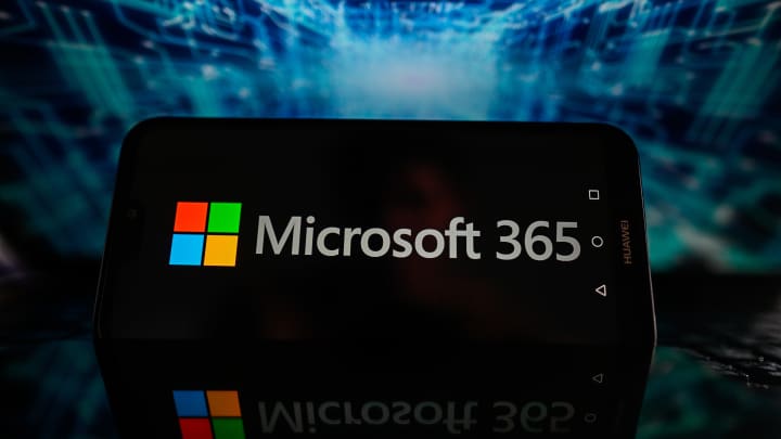 Microsoft atinge valor de mercado de 4 trilhões de dólares após alta no pré-mercado