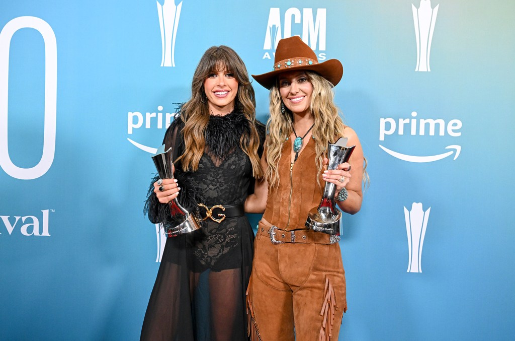 Lainey Wilson e Ella Langley estabeleceram recordes no ACM Awards de 2025. (Foto: Reprodução)