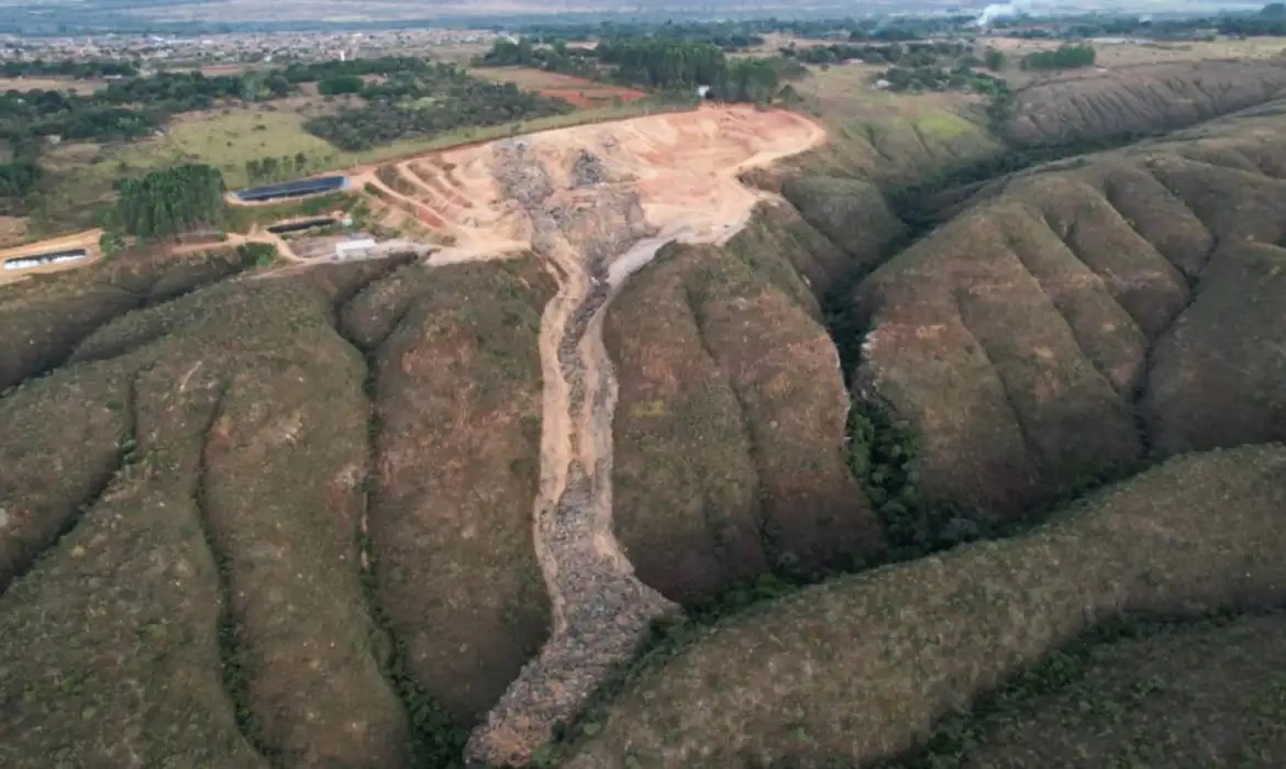 Risco de acidente ambiental com lixões em Goiás alerta para outras regiões do país