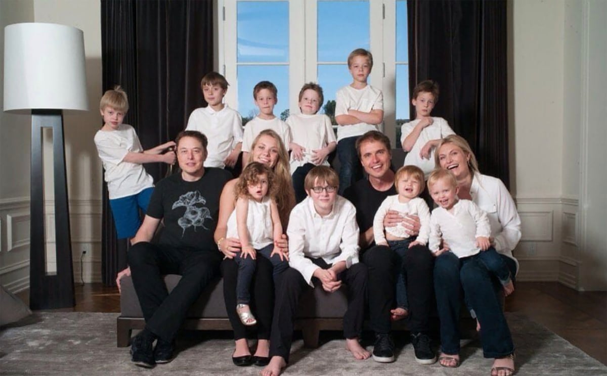Elon Musk e sua família. (Foto: Colleen Mcknight)