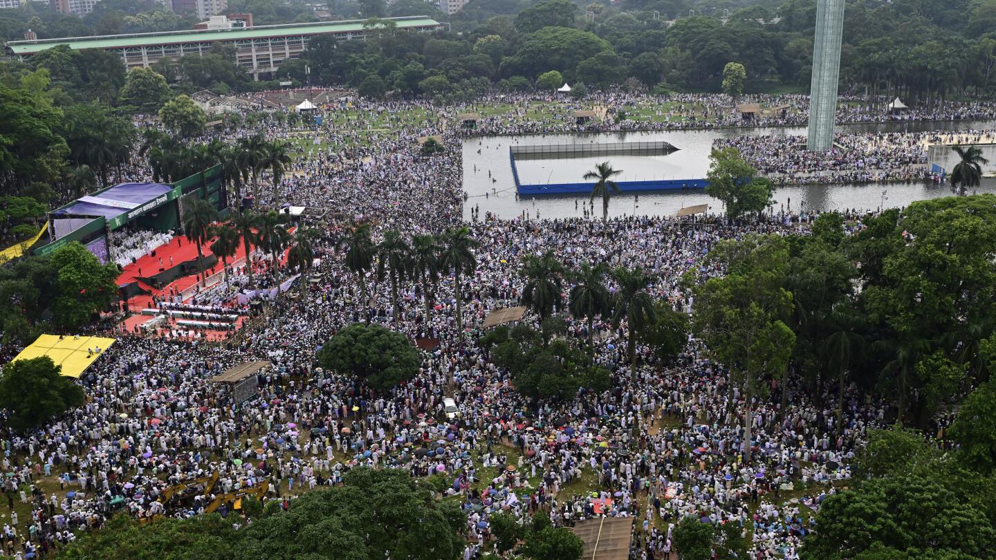 Partido islâmico de Bangladesh realiza grande manifestação em Dhaka