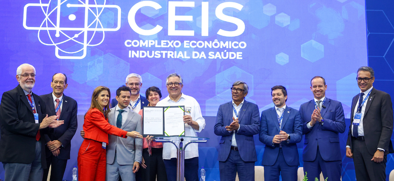 Brasil investe em tecnologia de vacinas com RNA mensageiro para fortalecer saúde pública