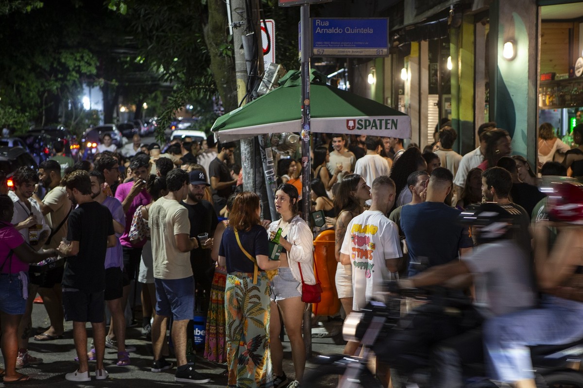 Projeto propõe restrição de horários para bares e restaurantes em Botafogo