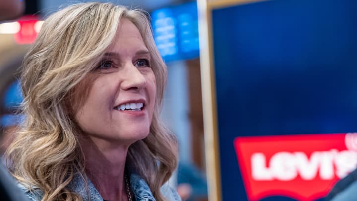 Levi's fortalece negócios internacionais para minimizar impacto de tarifas