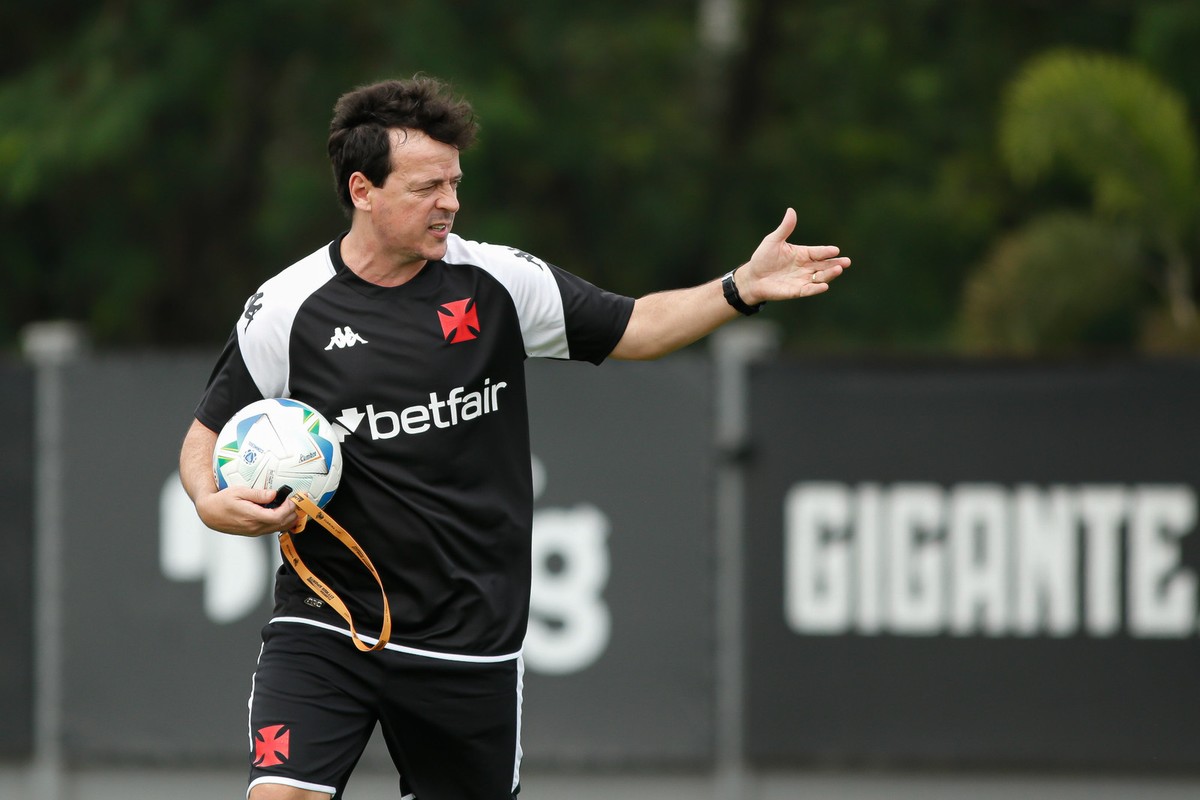 Fernando Diniz estreia nesta terça-feira em jogo decisivo (Foto: Matheus Lima/Vasco da Gama)