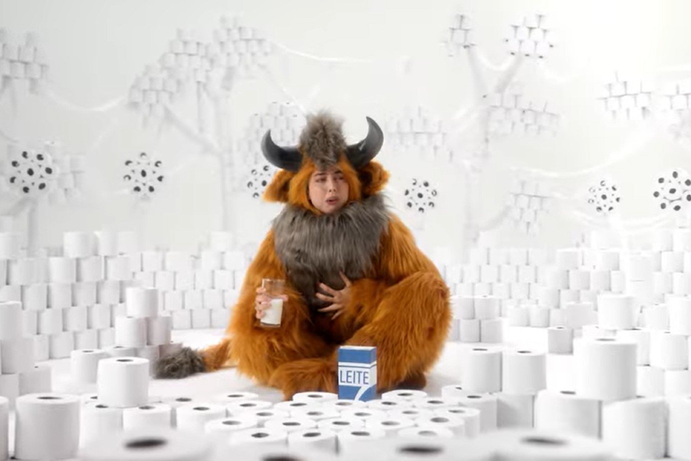 Setor de leite critica campanha da NotCo associada à Parmalat por intolerância