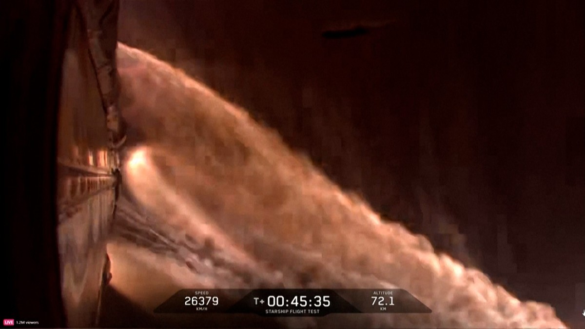 Foguete da SpaceX explode durante teste no Oceano Índico em novo incidente