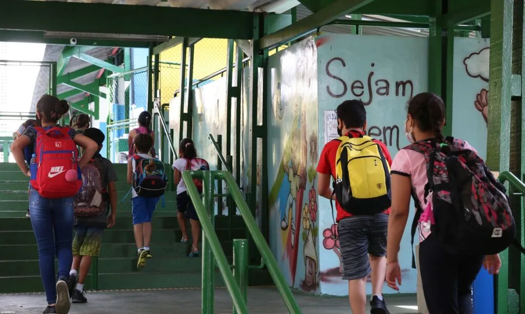 Diretores são afastados em SP por má gestão de avaliações educacionais