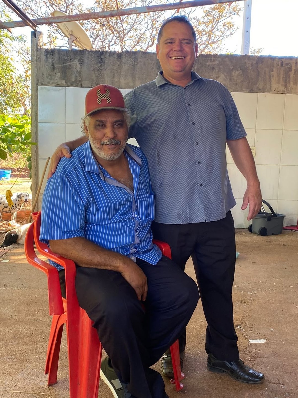 Paulo Vieira celebra o Dia do Amigo com fotos e vídeos de Pablo e Luisão