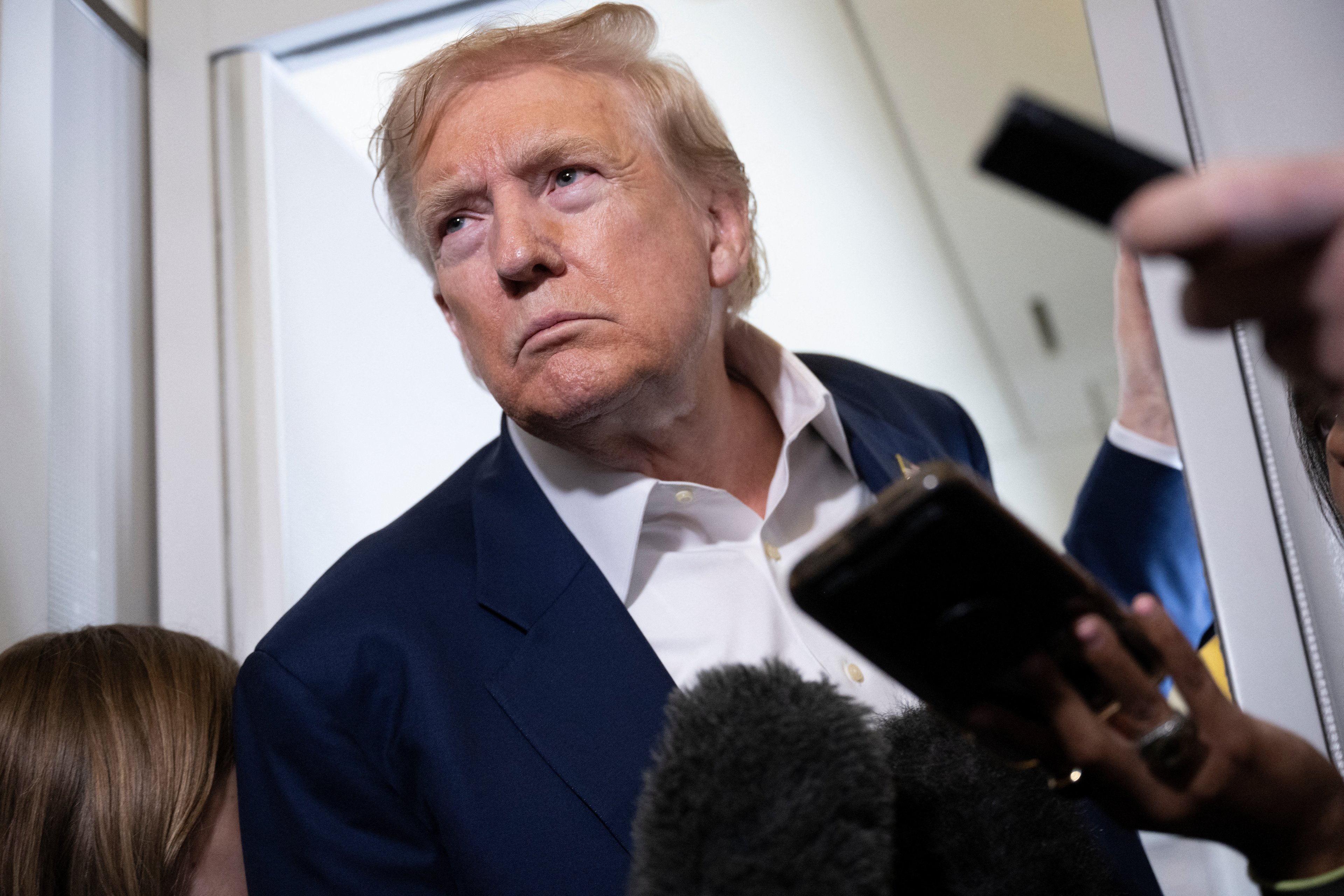 Trump define prazos para novas tarifas que impactam exportações do Brasil