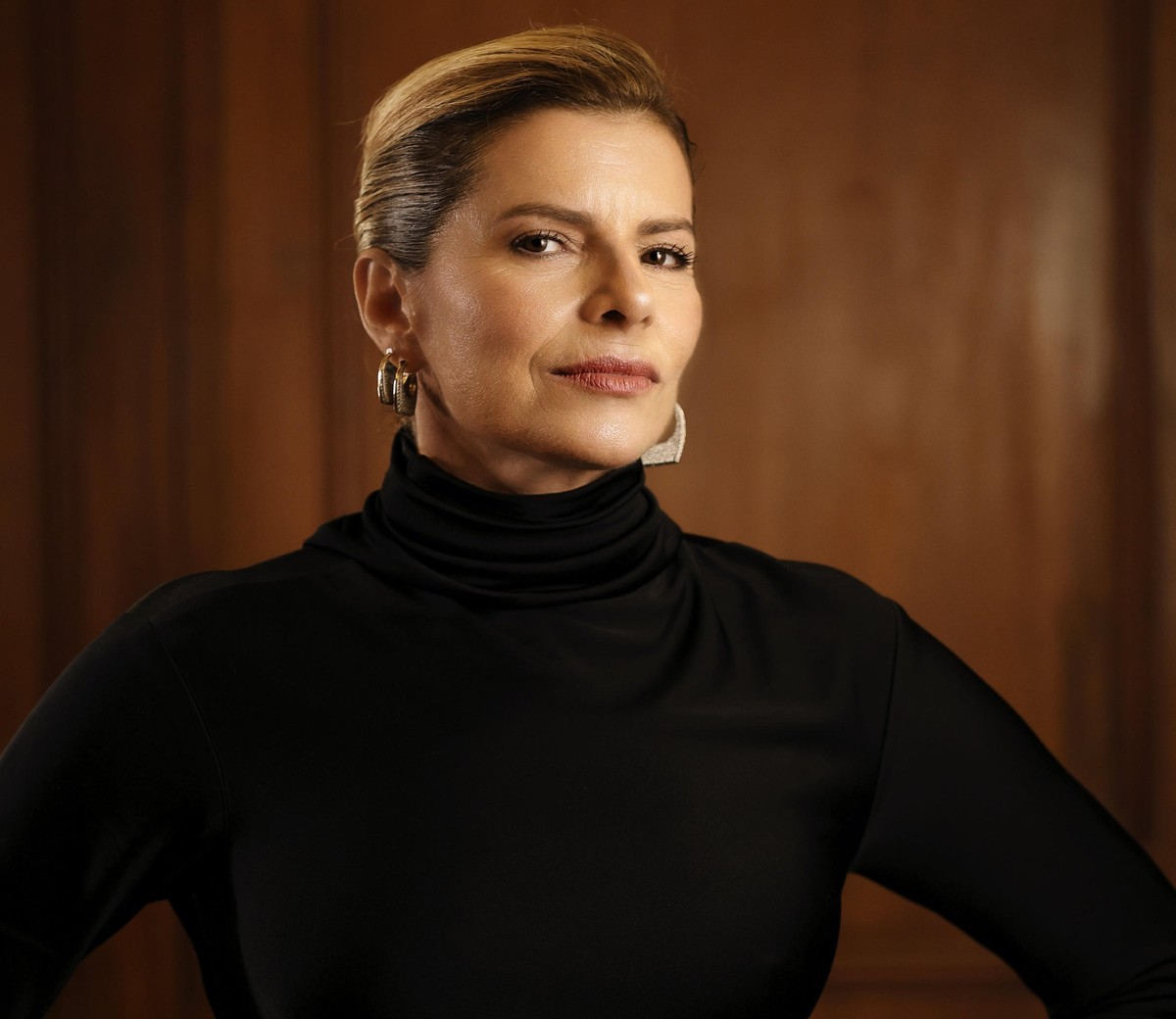 Debora Bloch completa 62 anos e revela curiosidades sobre sua carreira e personagens