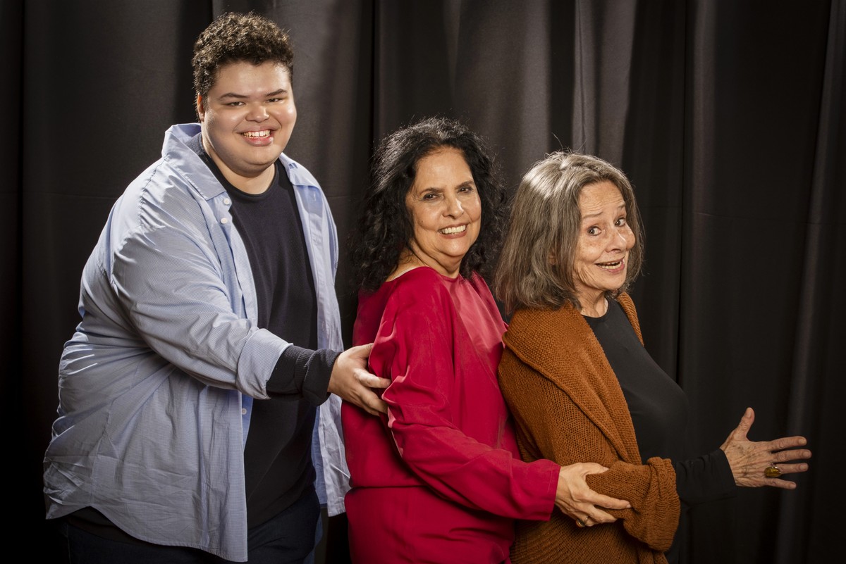 Debora Duarte e Sura Berditchevsky estrelam comédia 'Da pá virada' com jovem inusitado
