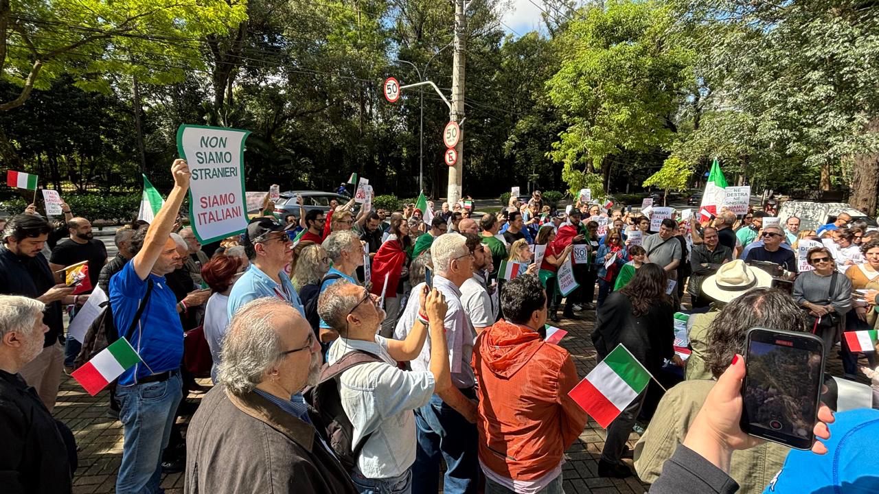 Itália propõe restrição à cidadania italiana e gera protestos de descendentes no Brasil