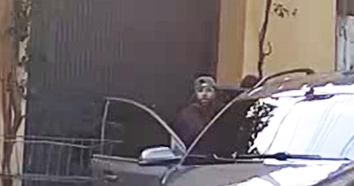 Minotauro entra em carro após assalto a mansão na Cidade Jardim, zona sul de São Paulo; caso ocorreu em dezembro do ano passado (Foto: Polícia Civil)