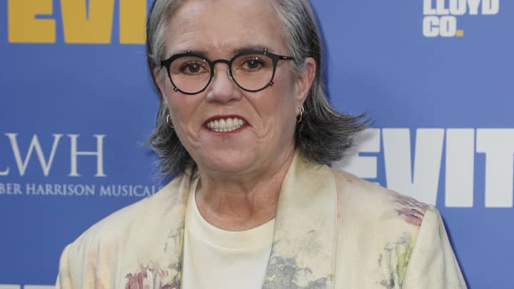 Trump ameaça revogar cidadania da comediante Rosie O'Donnell