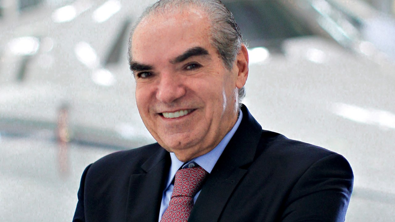 Casas Bahia despenca 60% após saída de Michael Klein da empresa