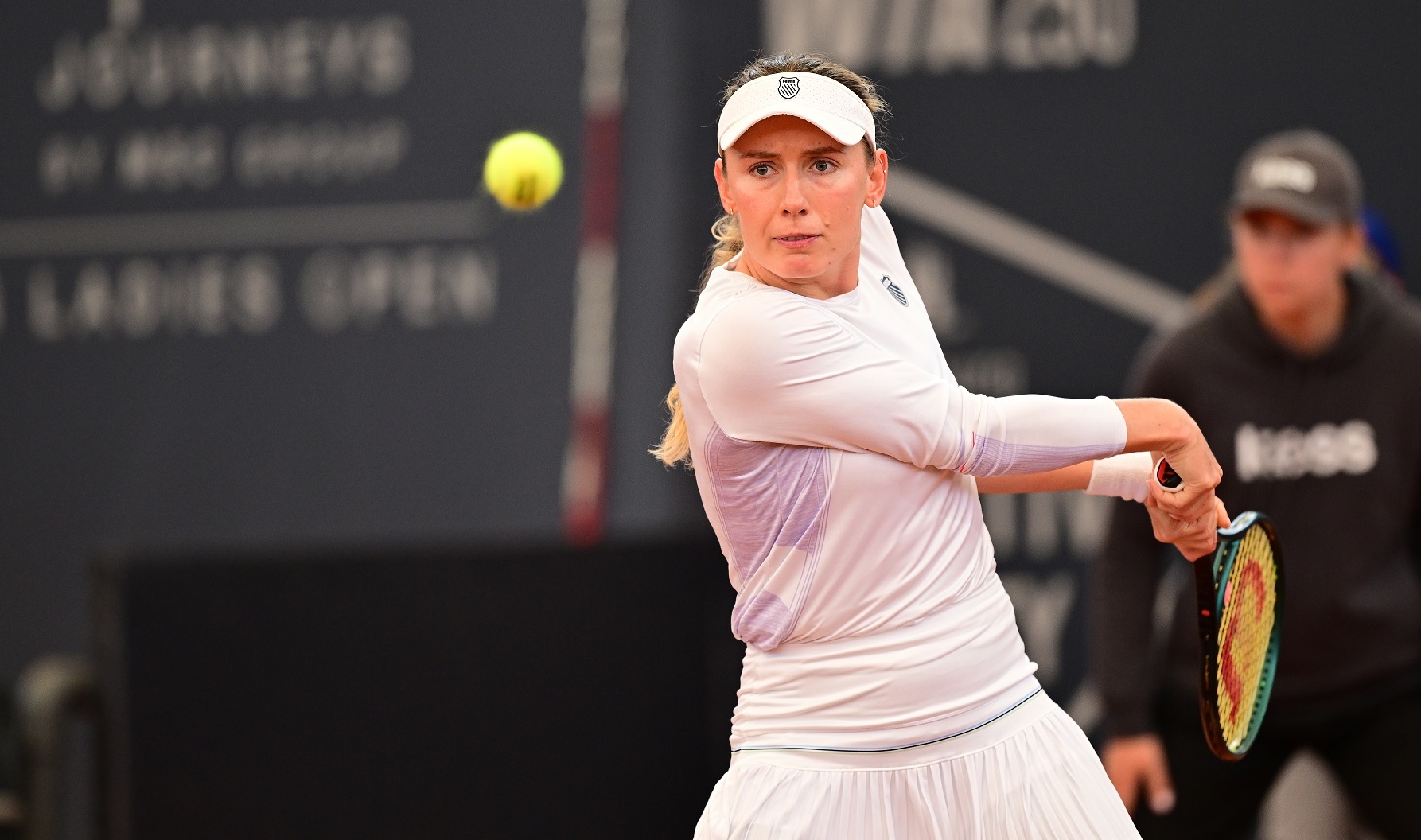 Alexandrova e Yastremska garantem vaga nas quartas em Hamburgo, Maria é eliminada