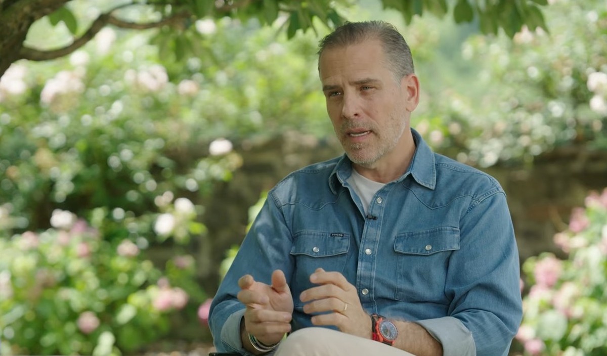 Hunter Biden critica George Clooney por interferir na candidatura do pai
