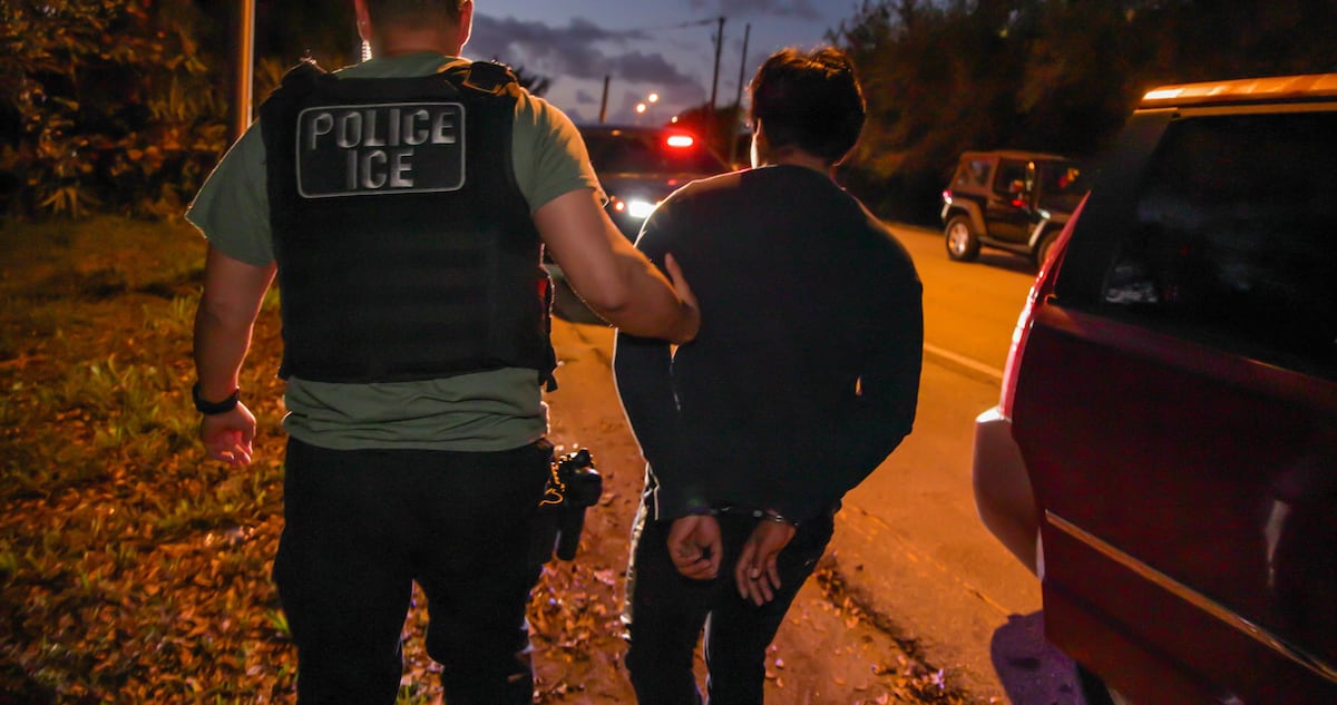 Supremacia federal em imigração se torna desafio para Trump após decisão do Supremo