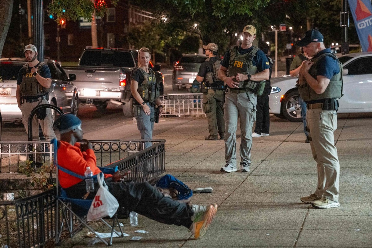 Washington processa Trump por controle da polícia e remoção de moradores de rua