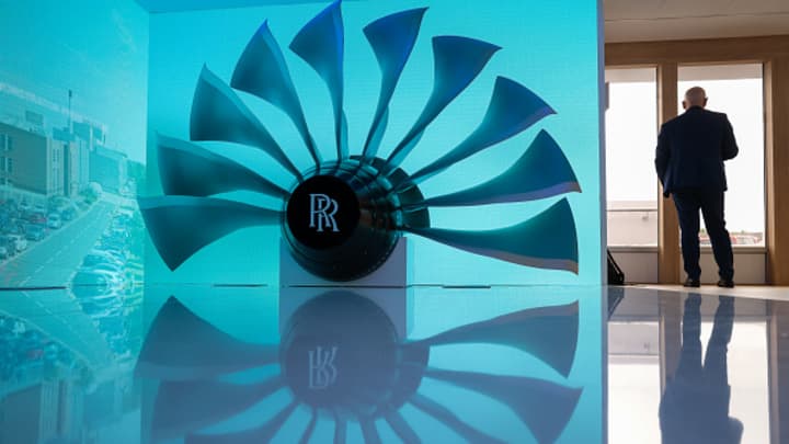 Rolls-Royce inicia construção dos primeiros reatores nucleares modulares no Reino Unido