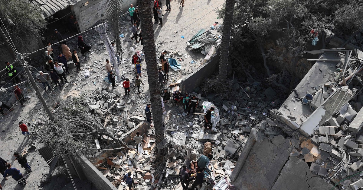 Israel expandiu drasticamente sua presença na Faixa de Gaza desde que relançou sua guerra contra o grupo terrorista Hamas no mês passado, controlando, até agora, mais de 50% do território. (Foto: Eyad Baba/AFP)