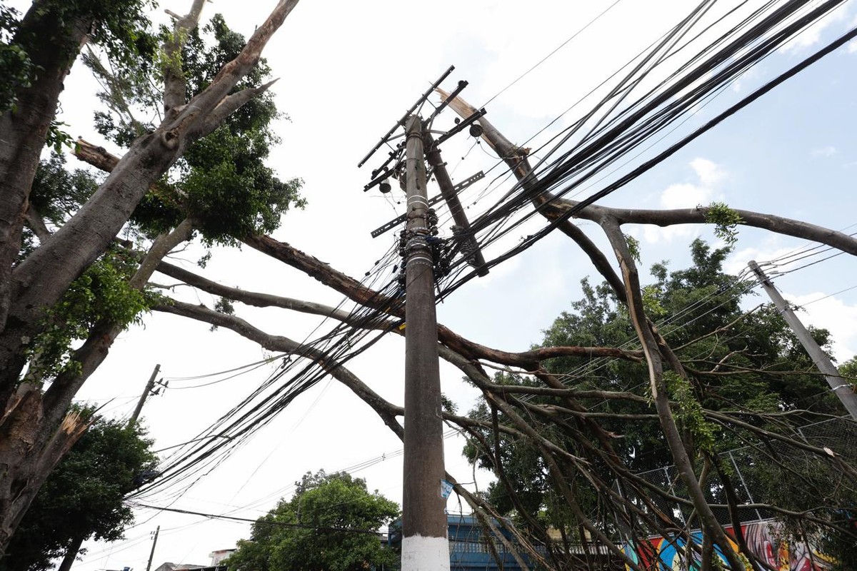 Aneel exige plano de contingência de 22 distribuidoras devido a alerta climático