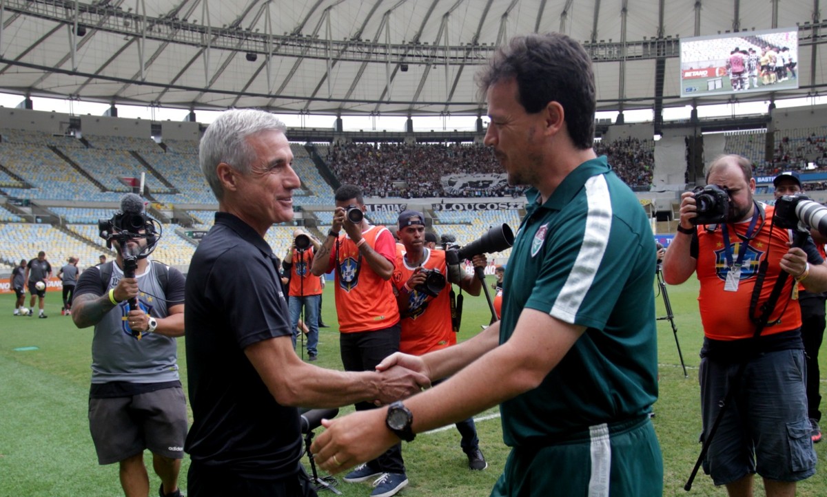 Luís Castro e Fernando Diniz (Foto: Marcelo Theobald / Agência O Globo)