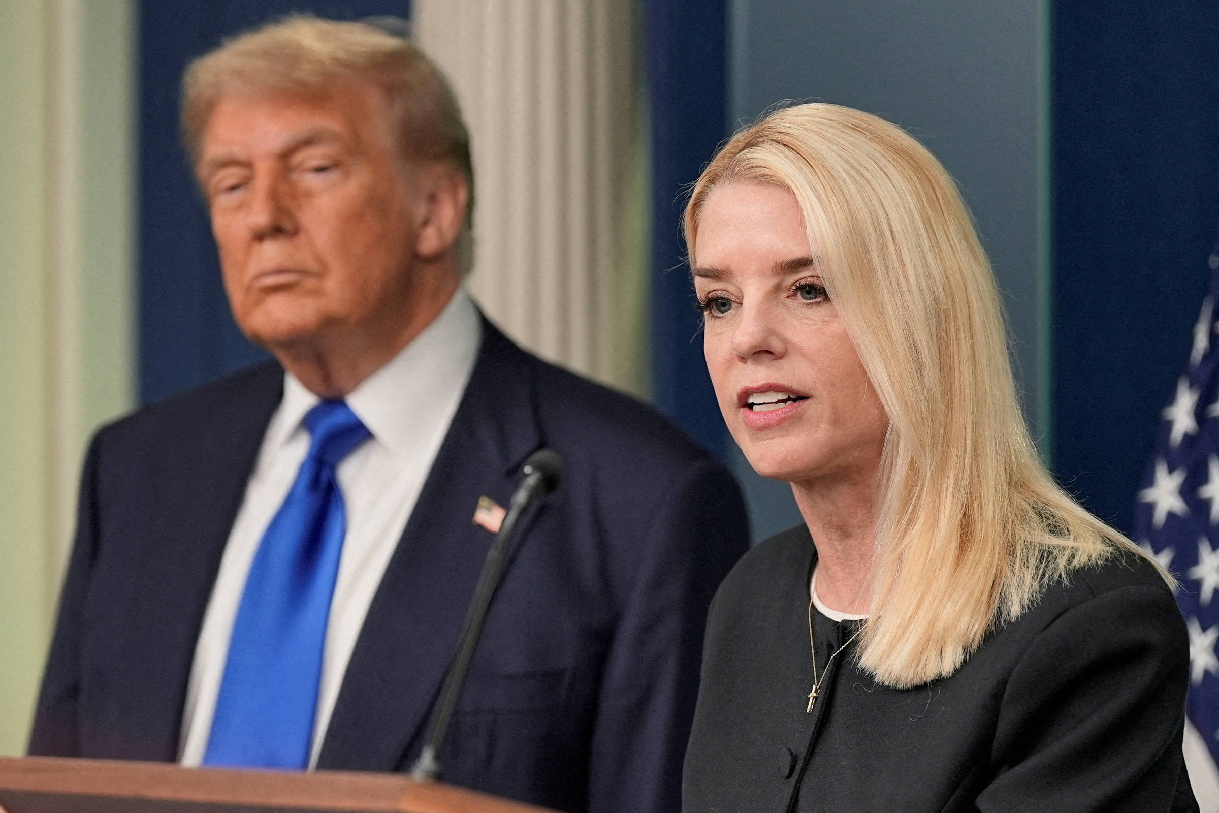 Juíza rejeita divulgação de depoimentos do caso Epstein por governo Trump