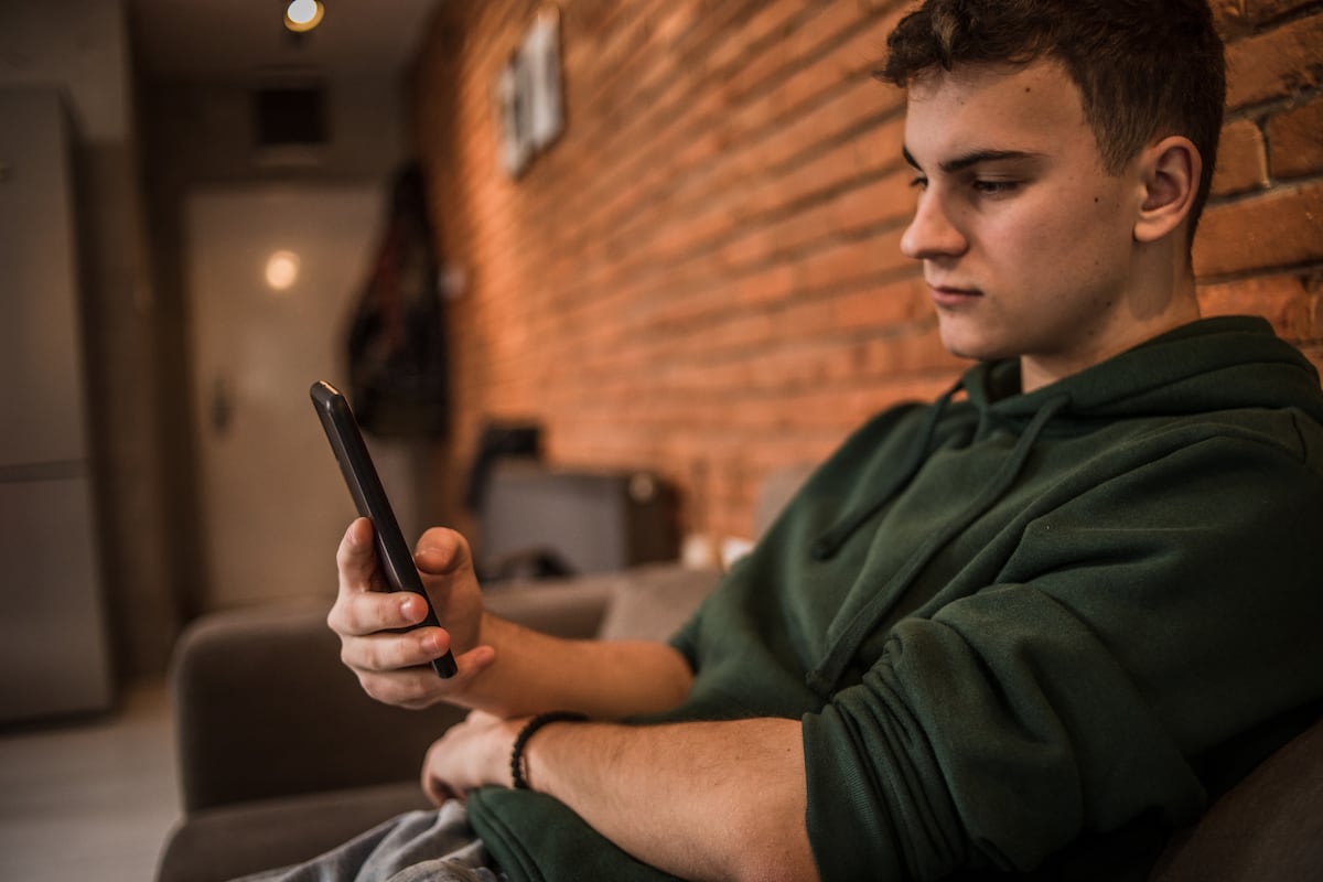 Gurús da sedução promovem manipulação e estereótipos de gênero nas redes sociais