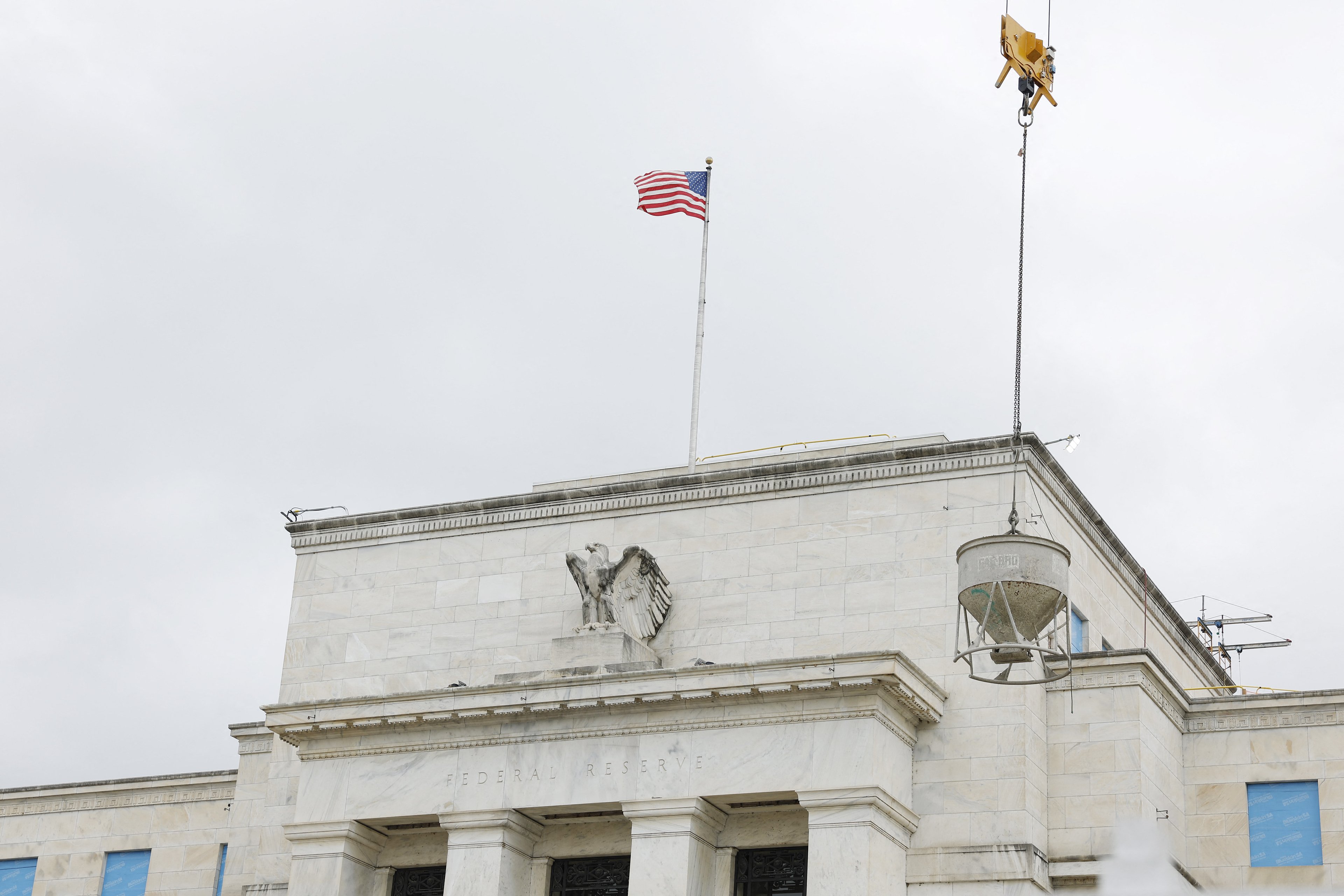 Mercado de criptomoedas reage à aversão a riscos antes de decisão do Federal Reserve