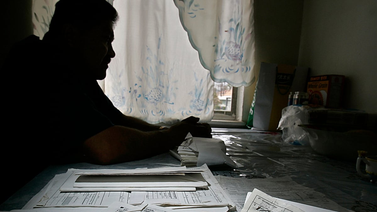Acordo entre IRS e ICE gera temor entre imigrantes indocumentados nos EUA
