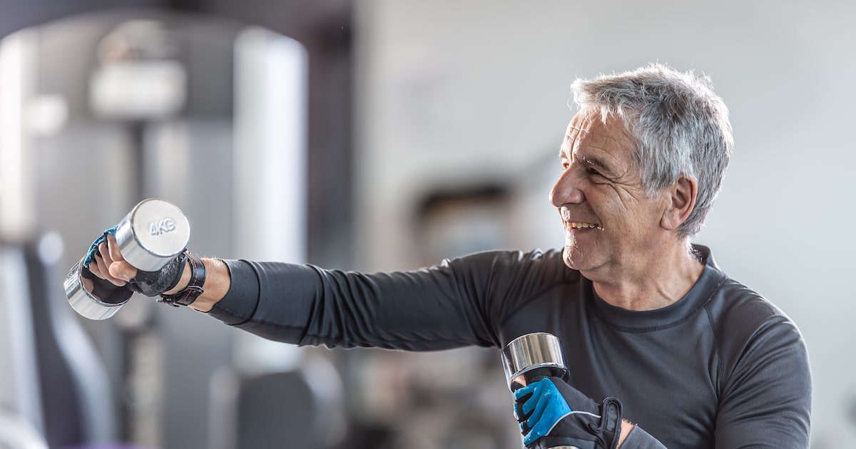 Musculação teve efeito dentro do cérebro dos idosos com comprometimento cognitivo leve. (Foto: weyo/Adobe Stock)