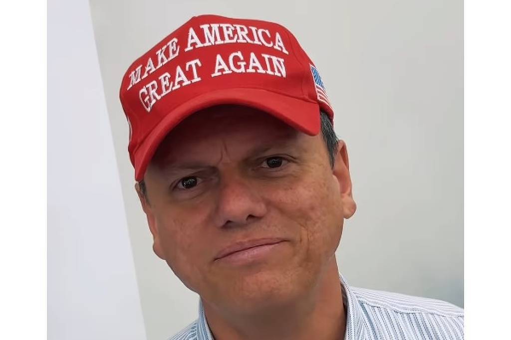 Tarcísio tenta convencer STF a liberar viagem de Bolsonaro para negociar com Trump