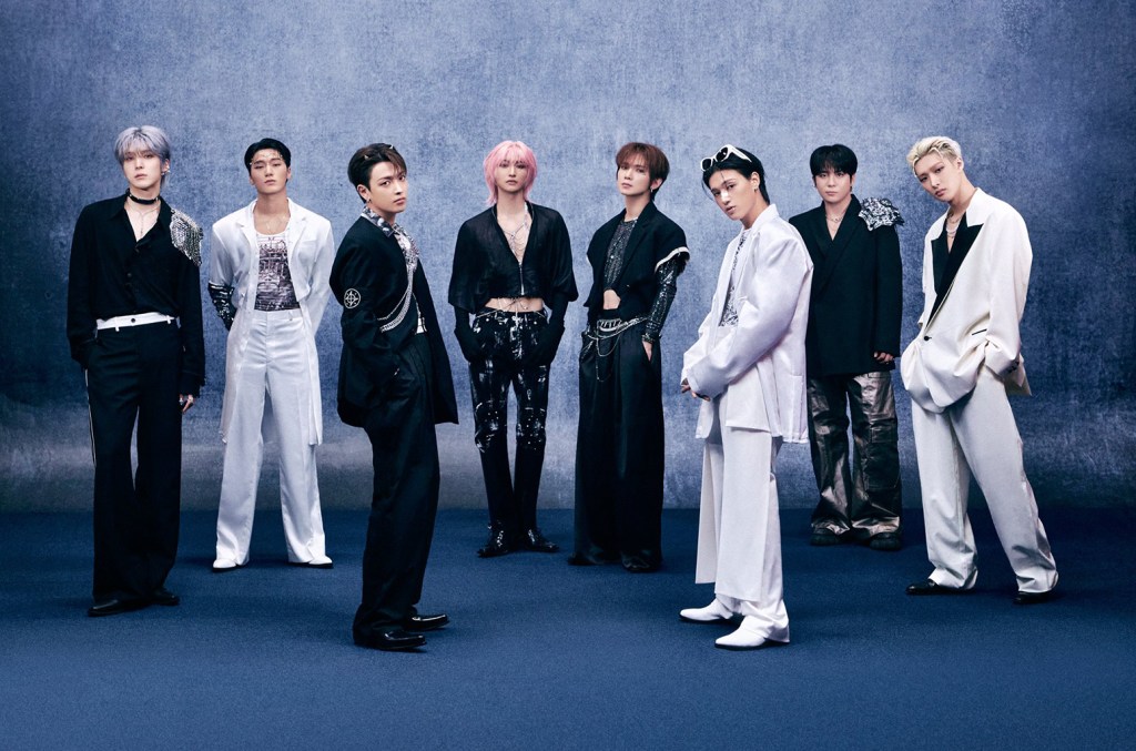 ATEEZ lança coleção oficial de produtos para a turnê 'In Your Fantasy' na Amazon
