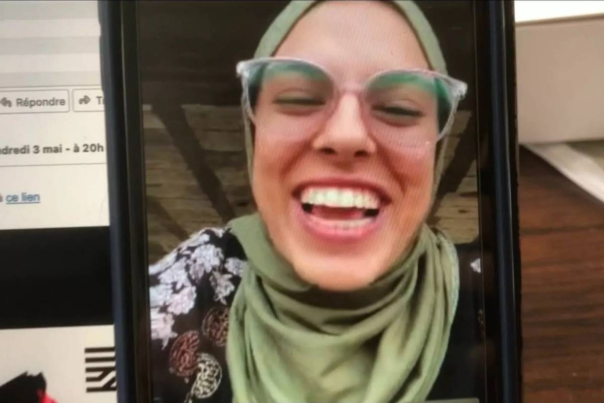Fatma Hassona em chamada com Sepideh Farsi para documentário selecionado para o Festival de Cannes (Foto: Sepideh Farsi/Reprodução)