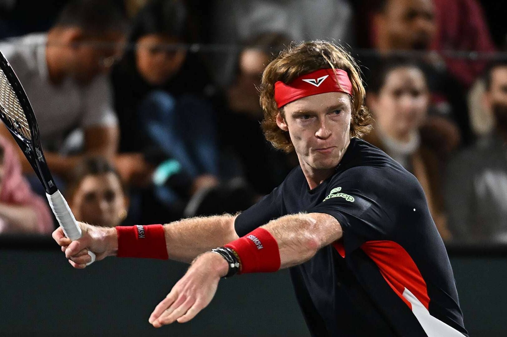 Rublev e Fokina dominam ATP de Los Cabos, enquanto Romboli compete em duplas