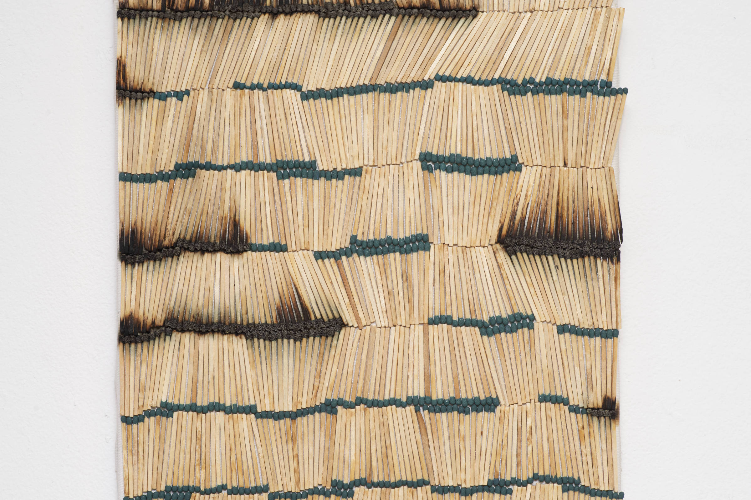 Artistas exploram o imprevisível em nova mostra de Juan Casemiro e Gabriel Ribeiro