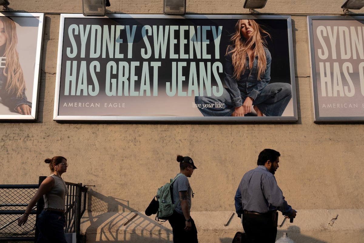 Ações da American Eagle disparam após apoio de Trump a campanha com Sweeney