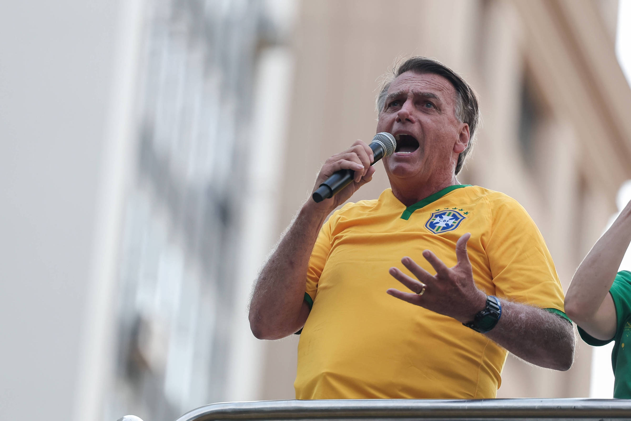 Militares ganham força no governo Bolsonaro e revelam tendências autoritárias